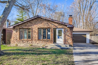 16042 Forest Ave, Oak Forest, IL 60452