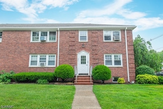 269 Bogert Rd Unit 1B, River Edge, NJ 07661