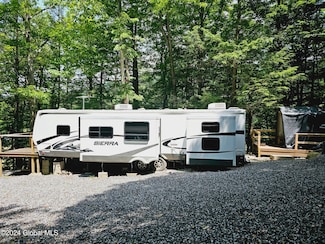 882 Stone Store Rd, Broome, NY 12122