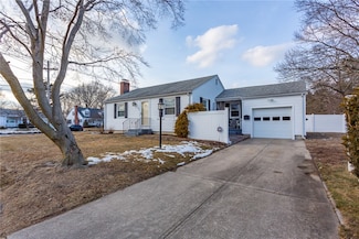 169 Pilgrim Pkwy, Warwick, RI 02888