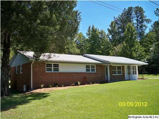 501 Kilarney Ave, Weaver, AL 36277
