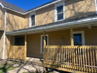 219 E State St, Mountain Grove, MO 65711