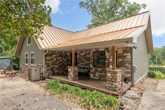 1104 Seatick Rd, Otisco, IN 47163