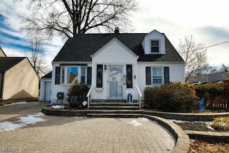 231 Hillside Rd, Linden, NJ 07036