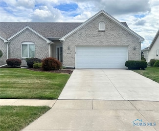 4211 Waterbend Dr W, Maumee, OH 43537