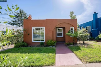 3081 California St, Oakland, CA 94602