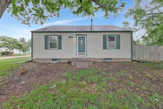 130 N Lincoln Ave, Sedgwick, KS 67135