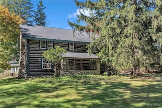 233 Pine St, East Aurora, NY 14052