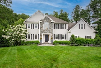 3 W Village Dr, North Reading, MA 01864