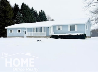 2401 W Beard Rd, Perry, MI 48872