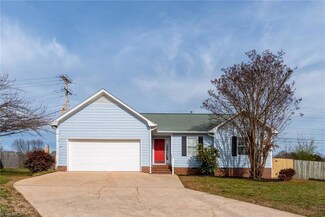 2603 Bingham Ct, High Point, NC 27265