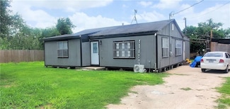 13909 4th St, Hargill, TX 78549