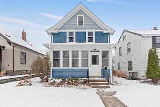 829 Manomin Ave, Saint Paul, MN 55107