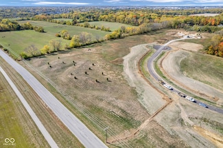 4901 Homestead Ct, Zionsville, IN 46077