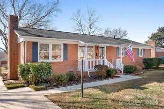 205 Crestview Dr, Lincolnton, NC 28092