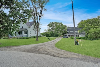 3933 Lovers Ln Unit 3935, Slinger, WI 53086