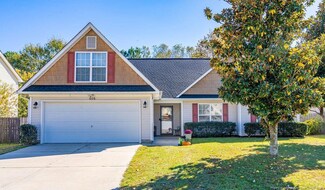 1006 Screech Owl Dr, Hope Mills, NC 28348
