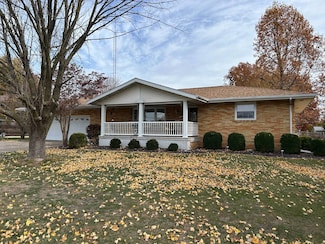 3 Circle Dr, Rushville, IL 62681