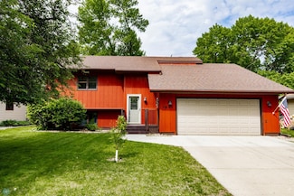 1931 19th St S, Fargo, ND 58103