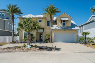 1017 N Isle Dr, Rockport, TX 78382