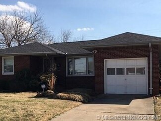 7826 E 2nd St, Tulsa, OK 74112