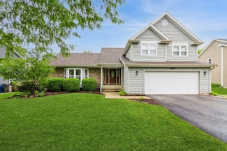 1161 Ardmore Dr, Naperville, IL 60540