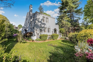 158 Old Mamaroneck Rd, White Plains, NY 10605