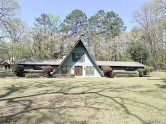 801 Noble Rd, Tallassee, AL 36078