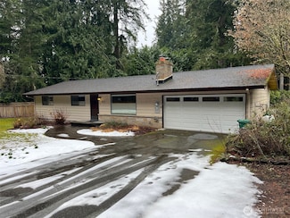 622 NE Surfcrest Ave, Poulsbo, WA 98370