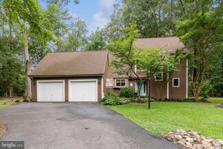 11525 Wisteria Ct, Swan Point, MD 20645
