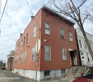 106 Spring St, Albany, NY 12203