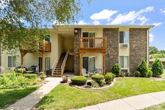 1900 Light Rd Unit 206, Oswego, IL 60543