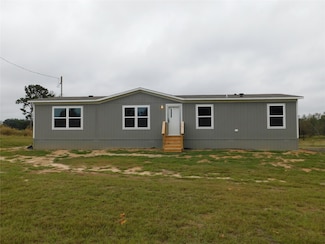 2823 Silk Tree Rd, Gilmer, TX 75645