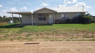 1024 Canon Ave, Matador, TX 79244