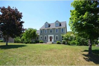 9 Eseks Cir, South Grafton, MA 01560
