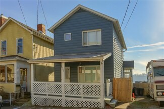109 W 10th Ave, Tarentum, PA 15084
