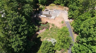 3613 Summit Lakes Dr, Browns Summit, NC 27214