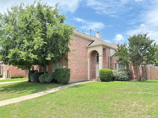 307 Forestridge Dr, Mansfield, TX 76063