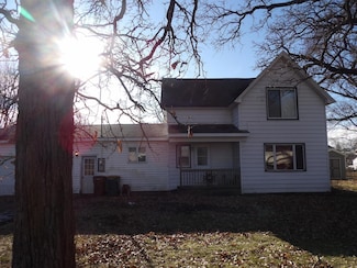 303 Center St, Freeborn, MN 56032