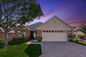 919 Cresthaven Dr Unit 4, Cedar Hill, TX 75104