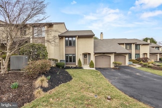 135 Golf Club Dr, Langhorne, PA 19047