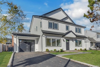 22 Family Ln, Levittown, NY 11756