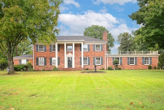 400 Louviers Ln, Old Hickory, TN 37138
