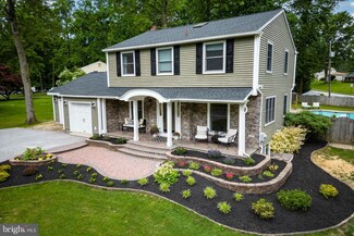 400 Rennard Dr, Exton, PA 19341