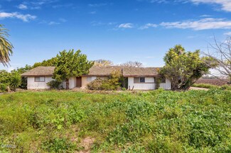 1951 Teal Club Rd, Oxnard, CA 93030