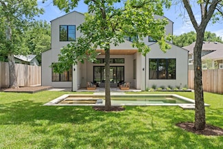 5218 Valley Oak Dr, Austin, TX 78731
