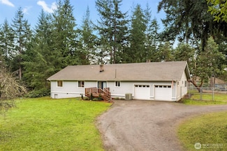 21 Blueberry Hill Rd, Port Ludlow, WA 98365
