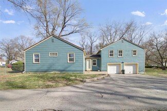 12805 8th St, Grandview, MO 64030