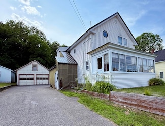 322 Katahdin Ave, Millinocket, ME 04462