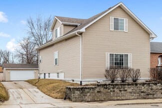 356 Theodore St, Crest Hill, IL 60403